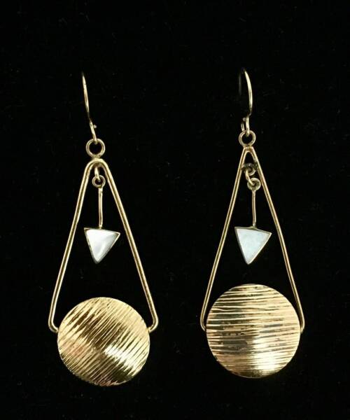 1980’s Vintage Mother Pearl Moon Earrings – Egyptian Revival